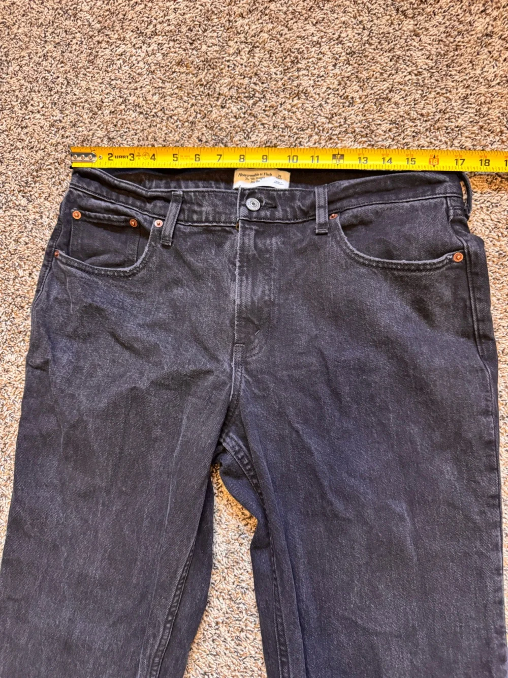 Abercrombie and Fitch Mid Rise 90s Straight Jean